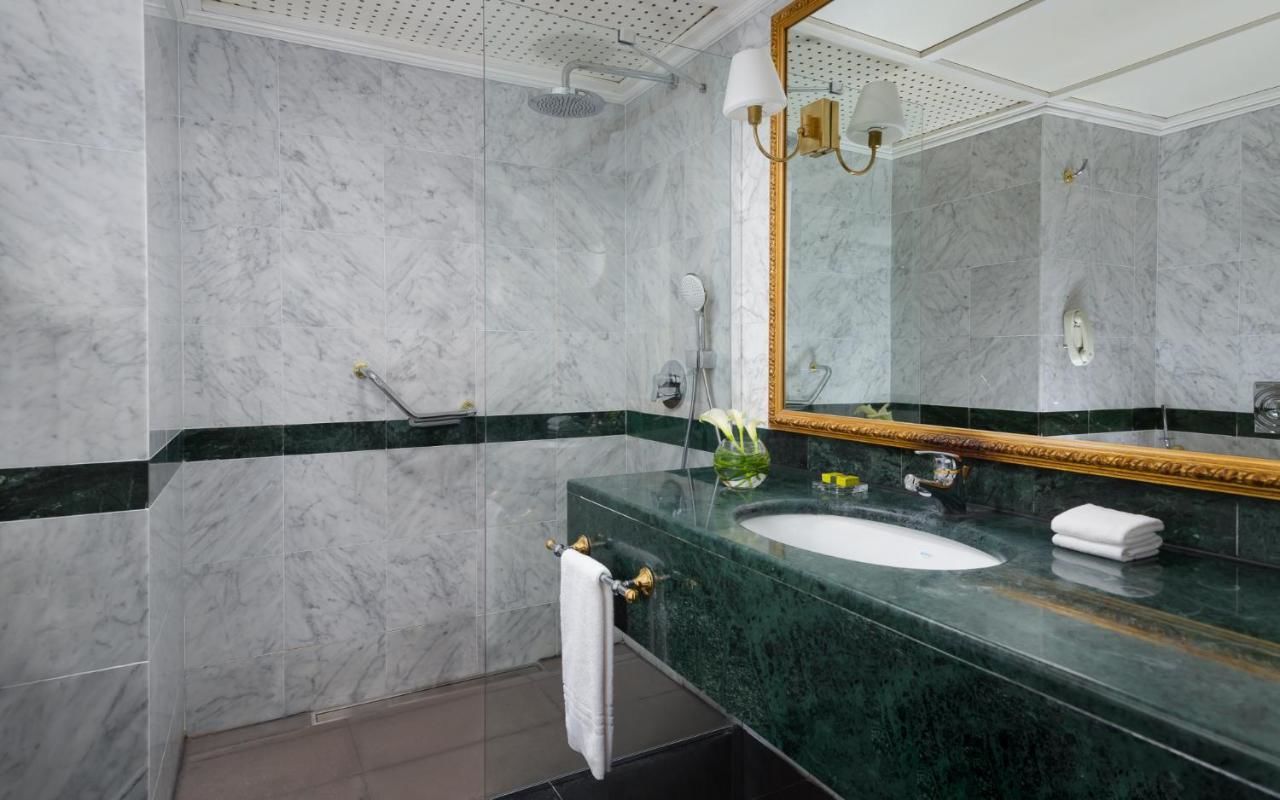 Отель Intercontinental Hotel Bucharest Бухарест-16