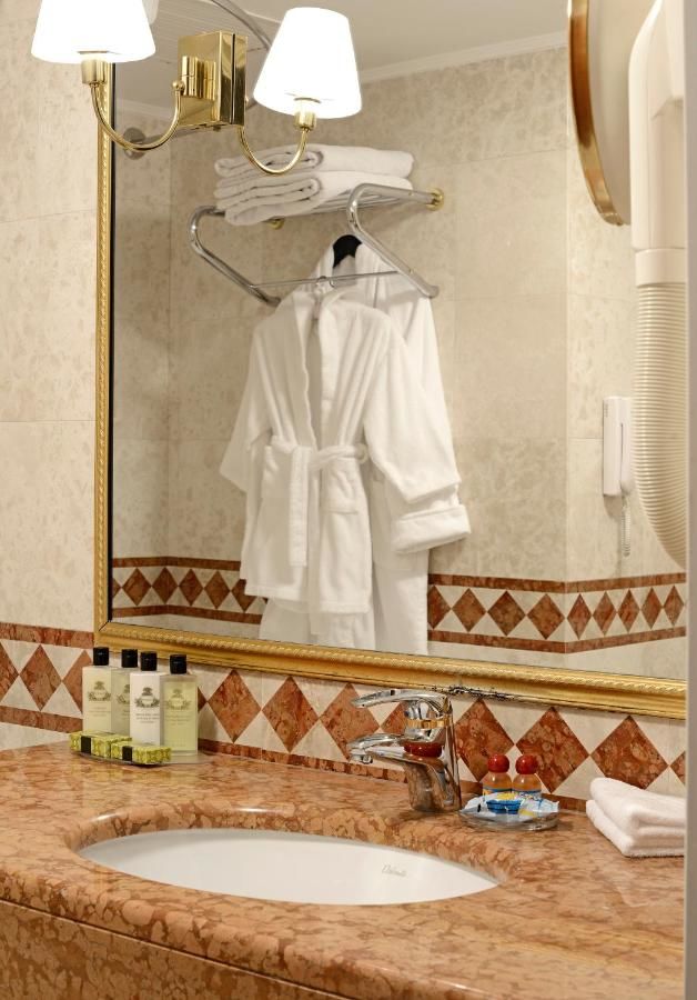 Отель Intercontinental Hotel Bucharest Бухарест