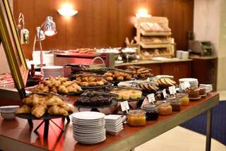 Отель Intercontinental Hotel Bucharest Бухарест Клубный двухместный номер с 1 кроватью-4