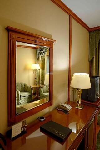 Отель Intercontinental Hotel Bucharest Бухарест Двухместный номер Делюкс с 1 кроватью-4