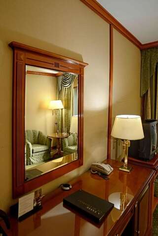 Отель Intercontinental Hotel Bucharest Бухарест Двухместный номер Делюкс с 1 кроватью-9