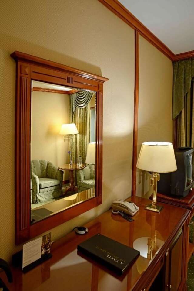 Отель Intercontinental Hotel Bucharest Бухарест-41